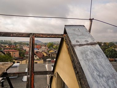 Etap usuwania szkła świetlik dachowy Katowice