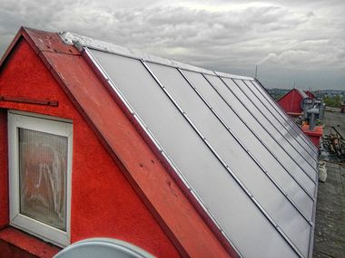 Świetlik dachowy z drzwiami rewizyjnymi - Świetliki dachowe Gliwice
